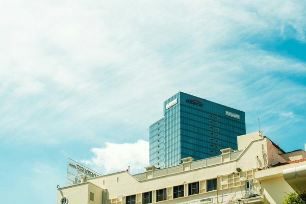 Comptoir d'accueil avec extensions : personnalisez votre espace